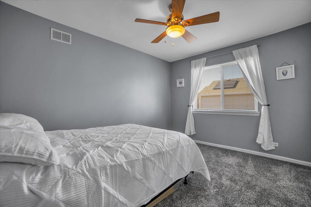 711 Blossom Court, Oswego, IL 60543