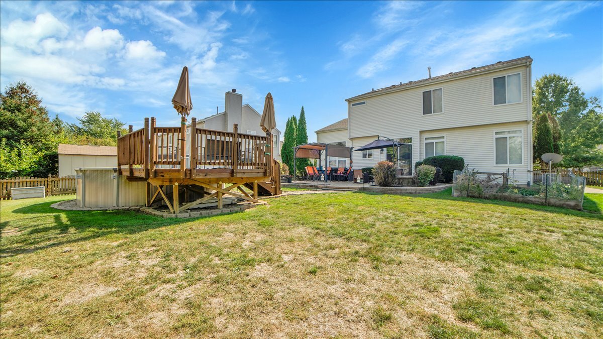 711 Blossom Court, Oswego, IL 60543