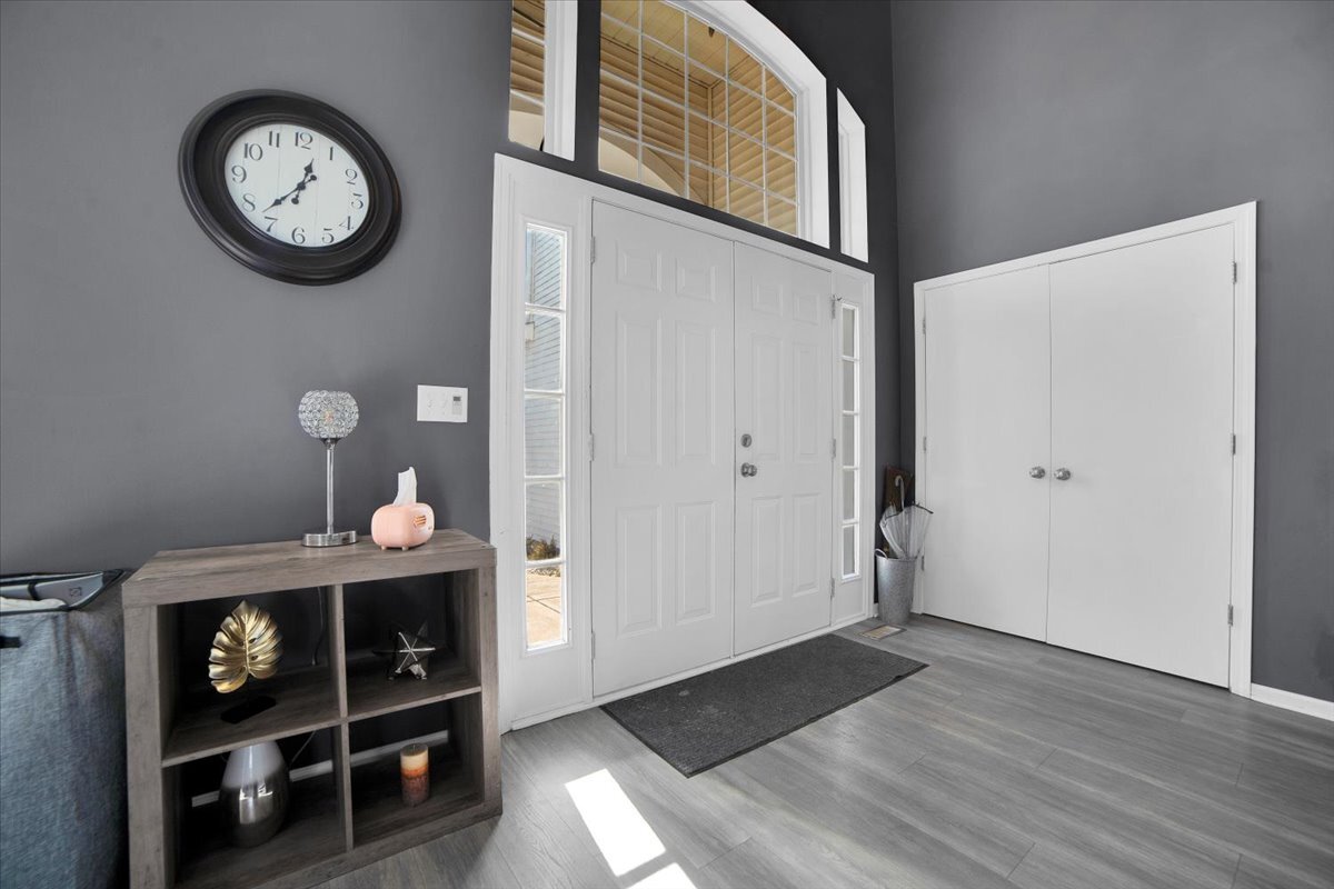 711 Blossom Court, Oswego, IL 60543