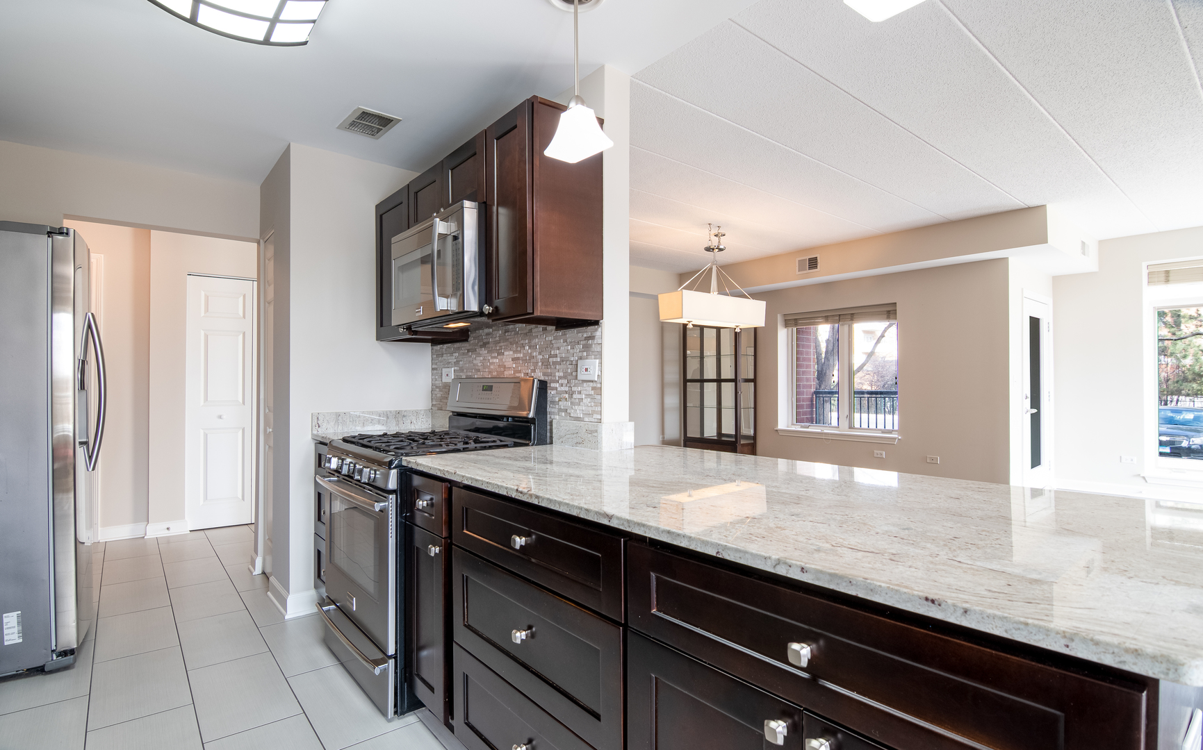 875 E 22nd Street #114, Lombard, IL 60148