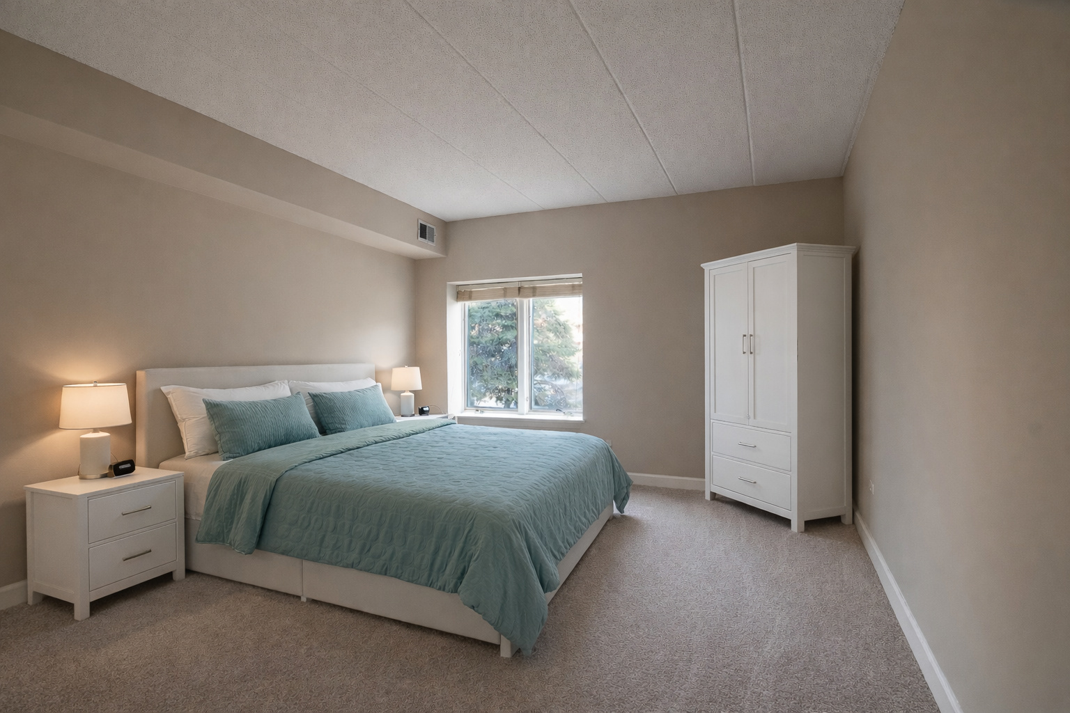 875 E 22nd Street #114, Lombard, IL 60148