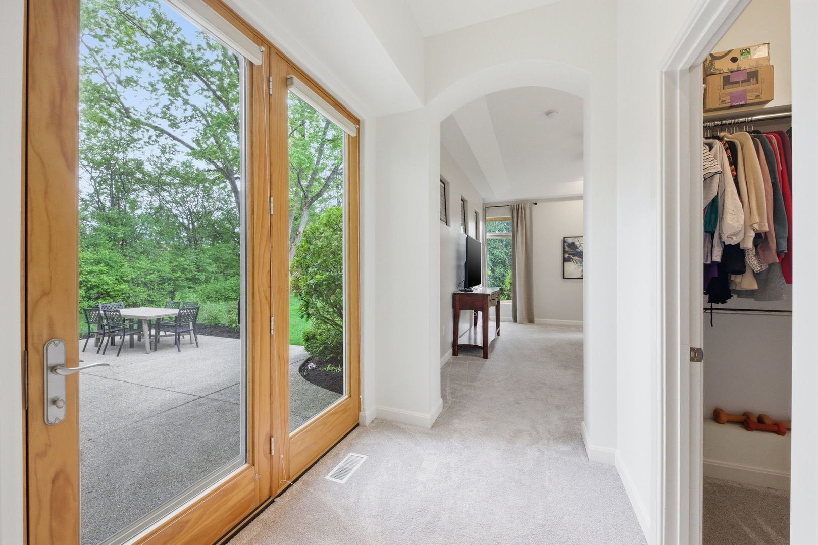1076 Prairie Avenue, Naperville, IL 60540