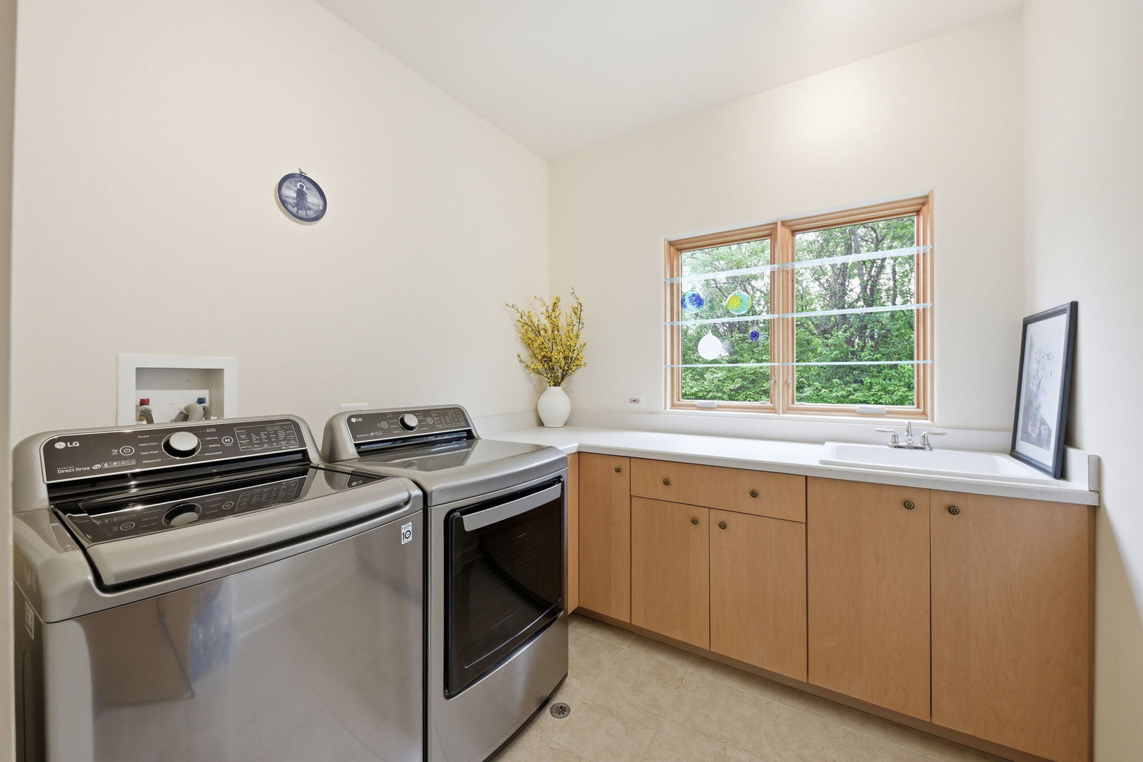 1076 Prairie Avenue, Naperville, IL 60540