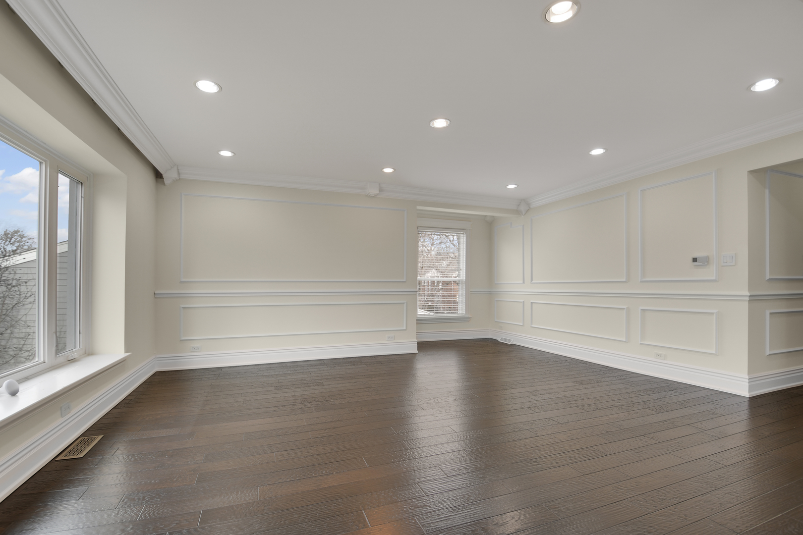 491 OLD SURREY Lane #B, Hinsdale, IL 60521