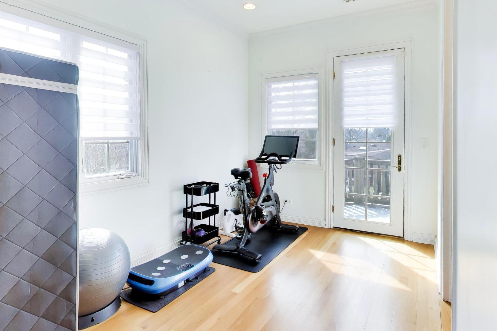 6642 N Kilbourn Avenue, Lincolnwood, IL 60712