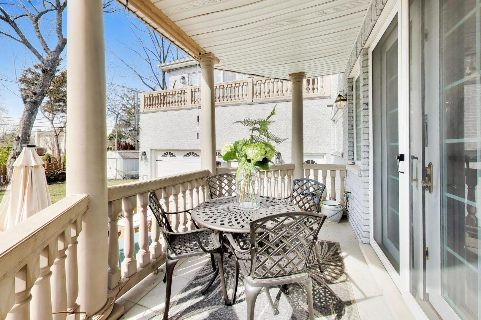 6642 N Kilbourn Avenue, Lincolnwood, IL 60712