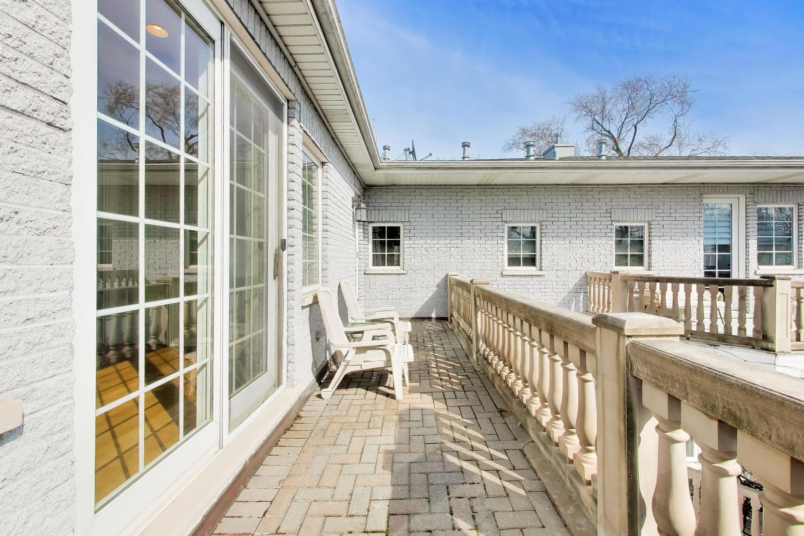 6642 N Kilbourn Avenue, Lincolnwood, IL 60712