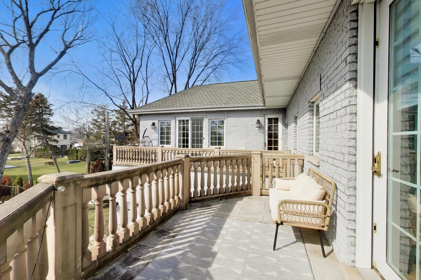 6642 N Kilbourn Avenue, Lincolnwood, IL 60712