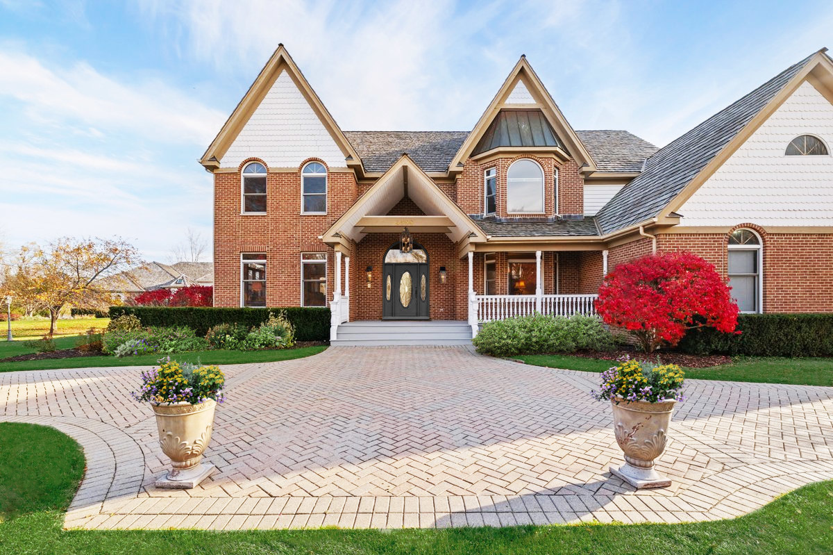 4588 Pamela Court, Long Grove, IL 60047