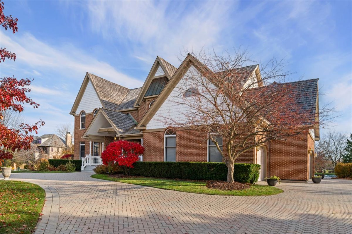 4588 Pamela Court, Long Grove, IL 60047