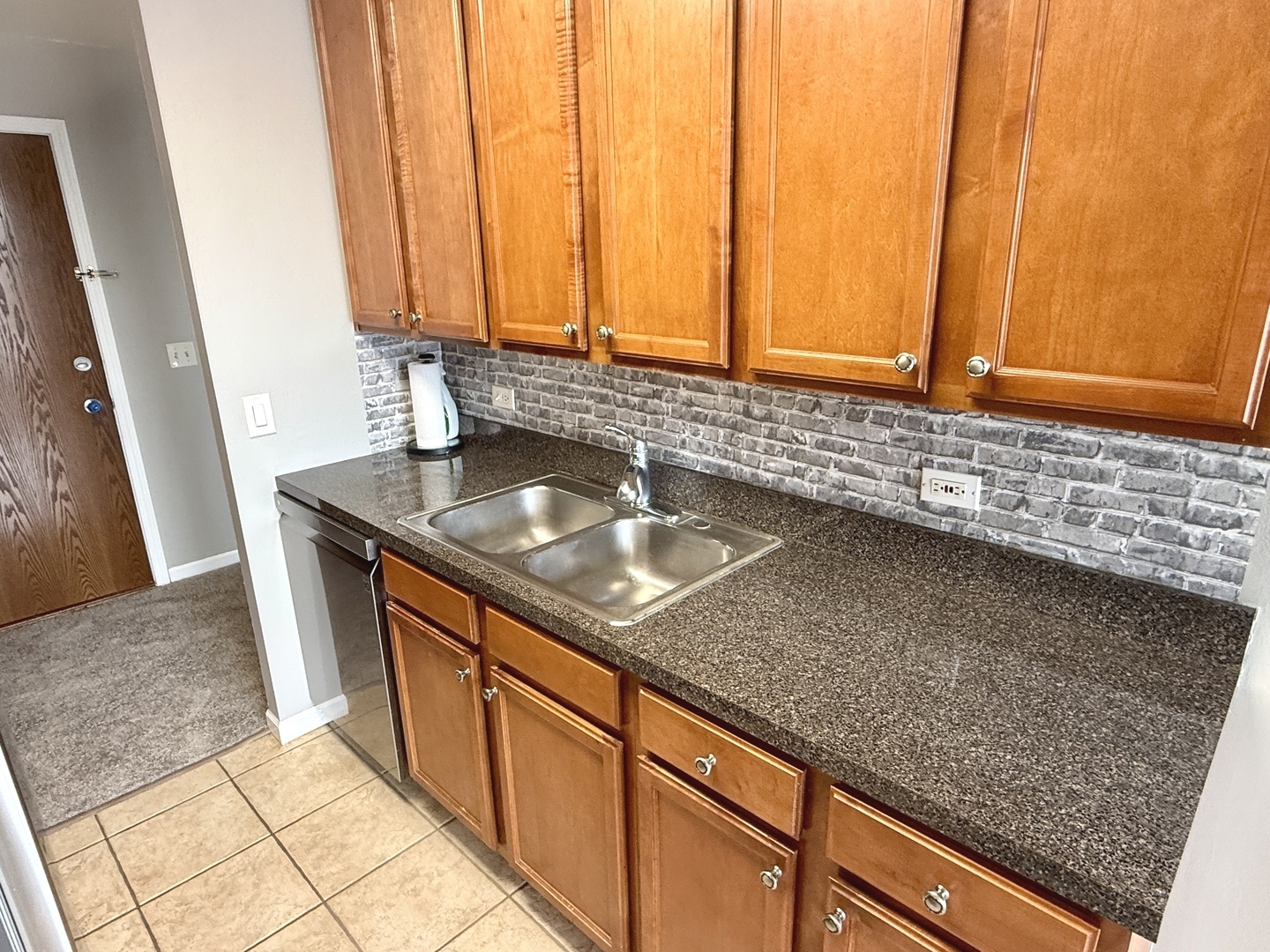 6010 Oakwood Drive #5D, Lisle, IL 60532