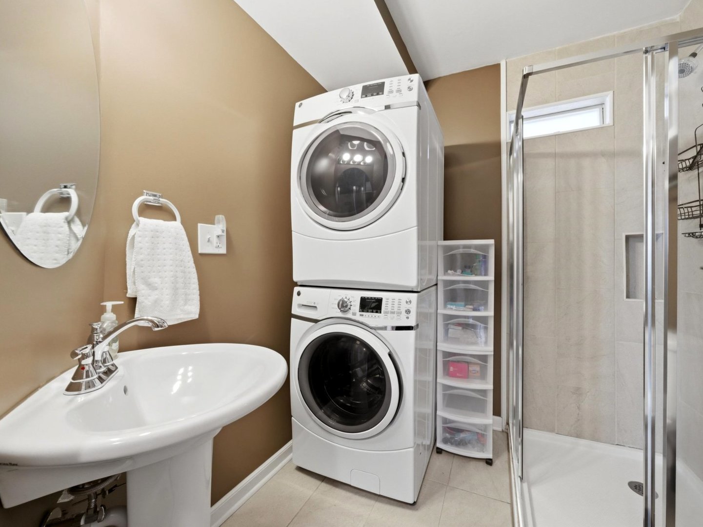 1627 S 14th Avenue, Maywood, IL 60153