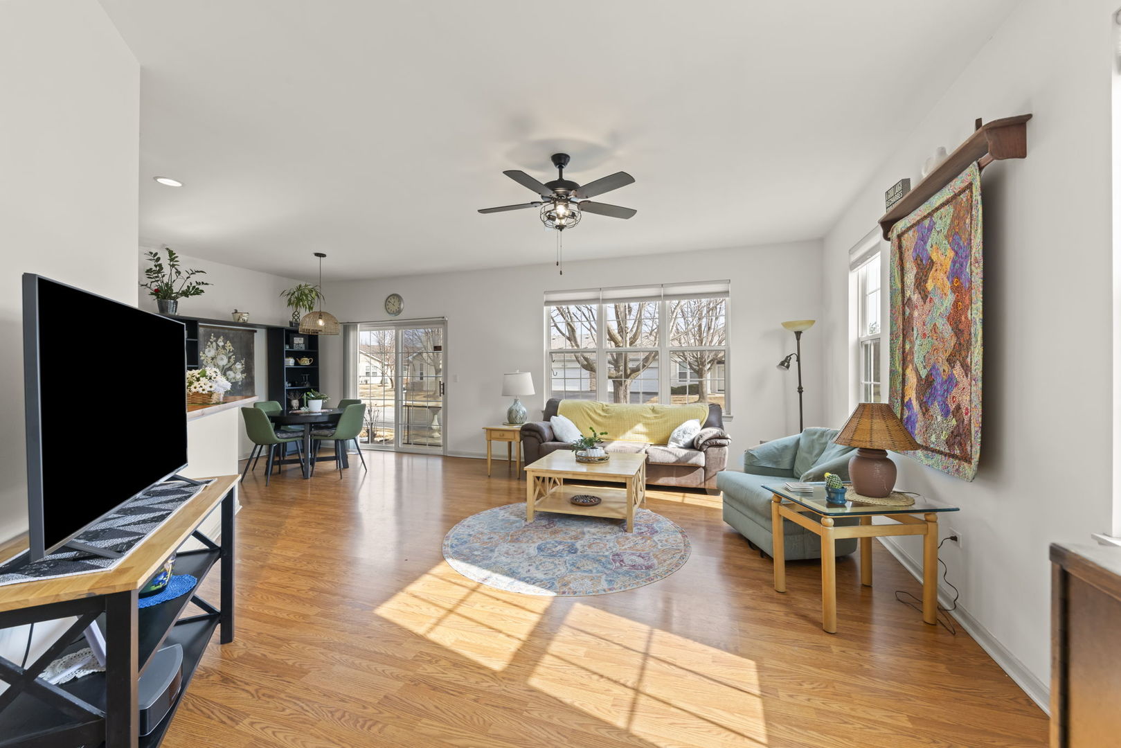 16346 Crescent Lake Drive, Crest Hill, IL 60403