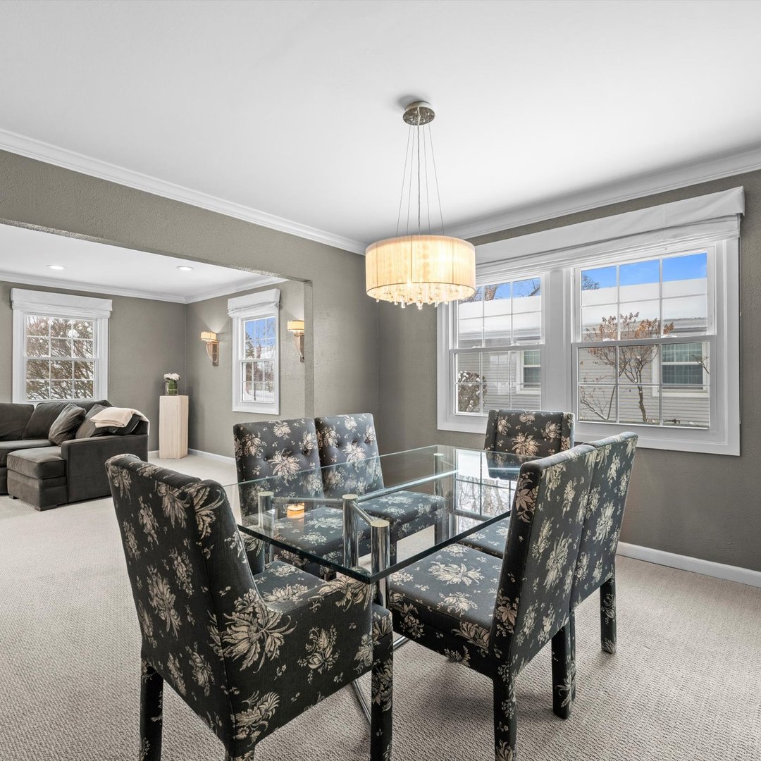 440 Burnt Ember Lane, Buffalo Grove, IL 60089