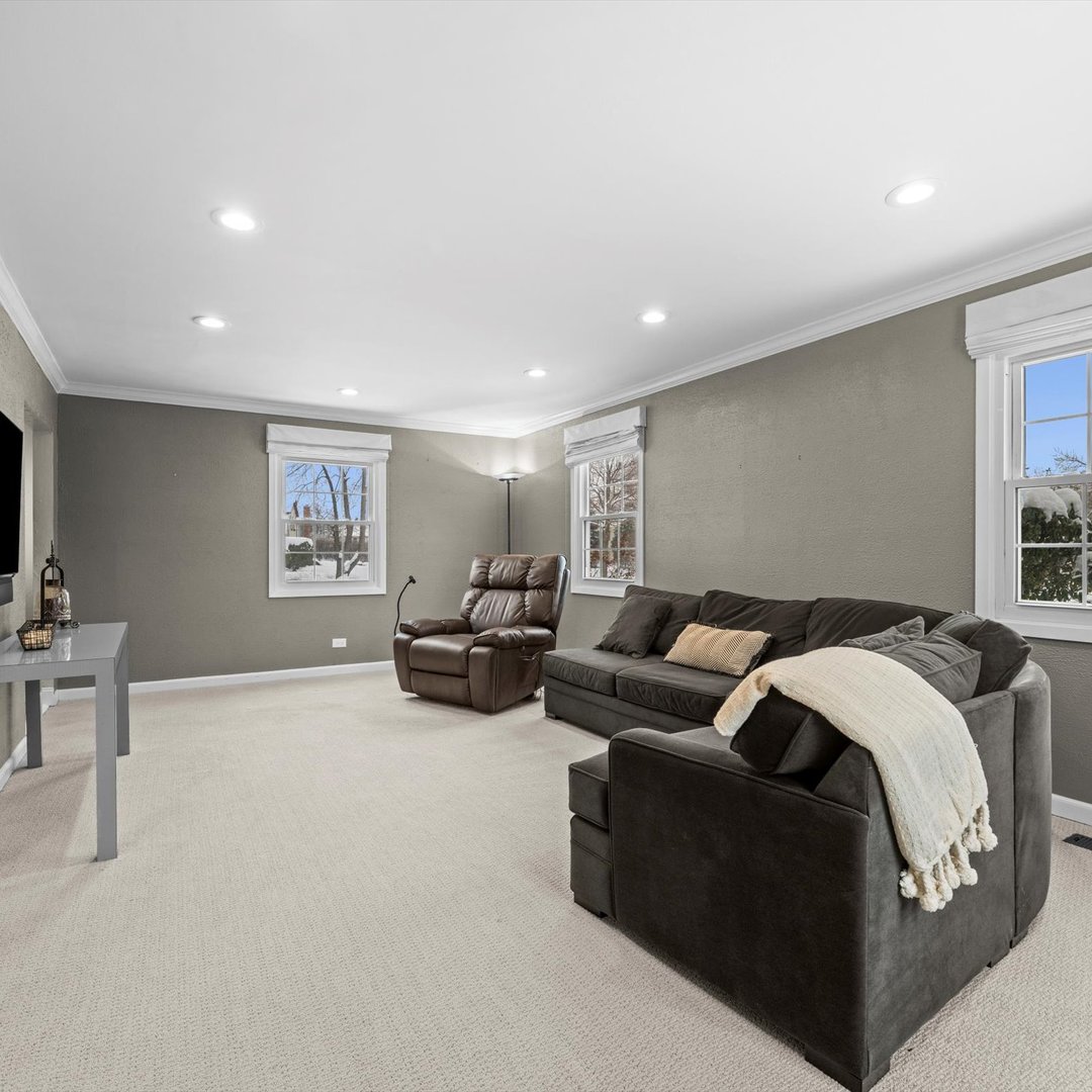 440 Burnt Ember Lane, Buffalo Grove, IL 60089