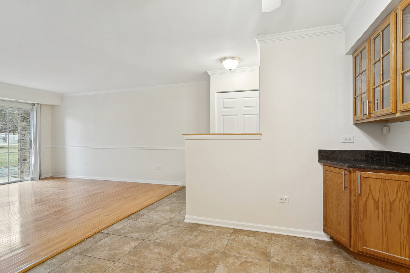 1633 N Windsor Drive #113, Arlington Heights, IL 60004