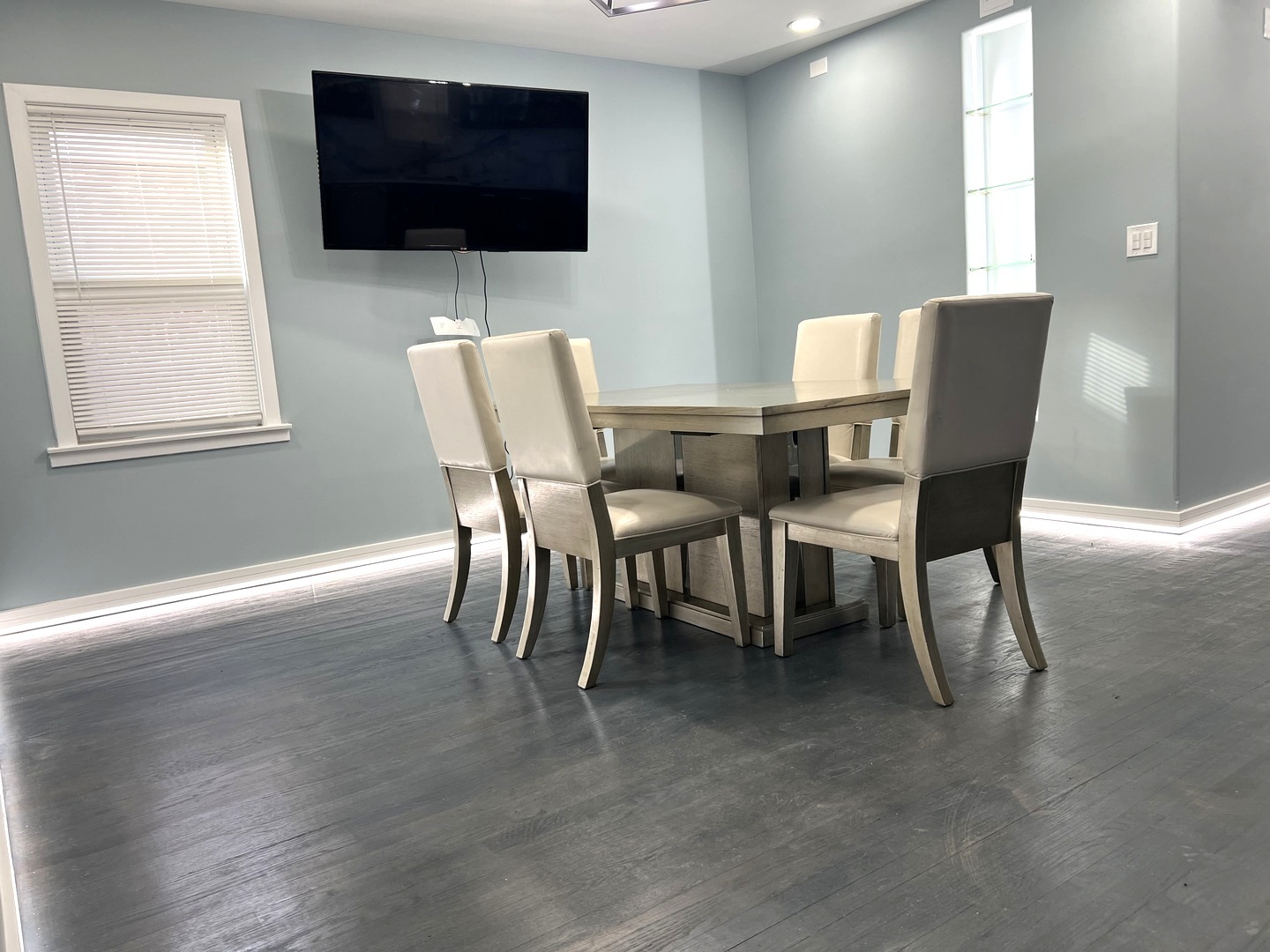 7125 S Hamlin Avenue, Chicago, IL 60629