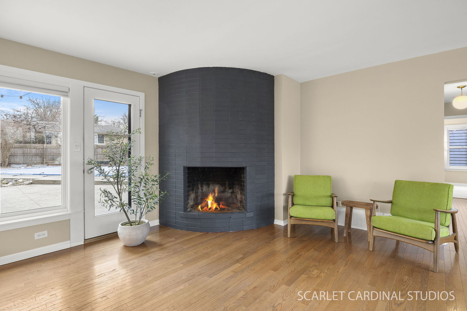 877 Crescent Boulevard, Glen Ellyn, IL 60137