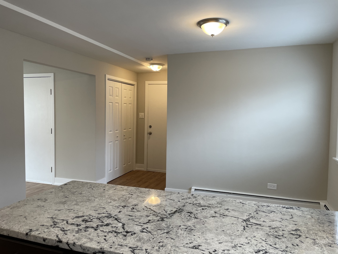 7541 S Roberts Road #4, Bridgeview, IL 60455