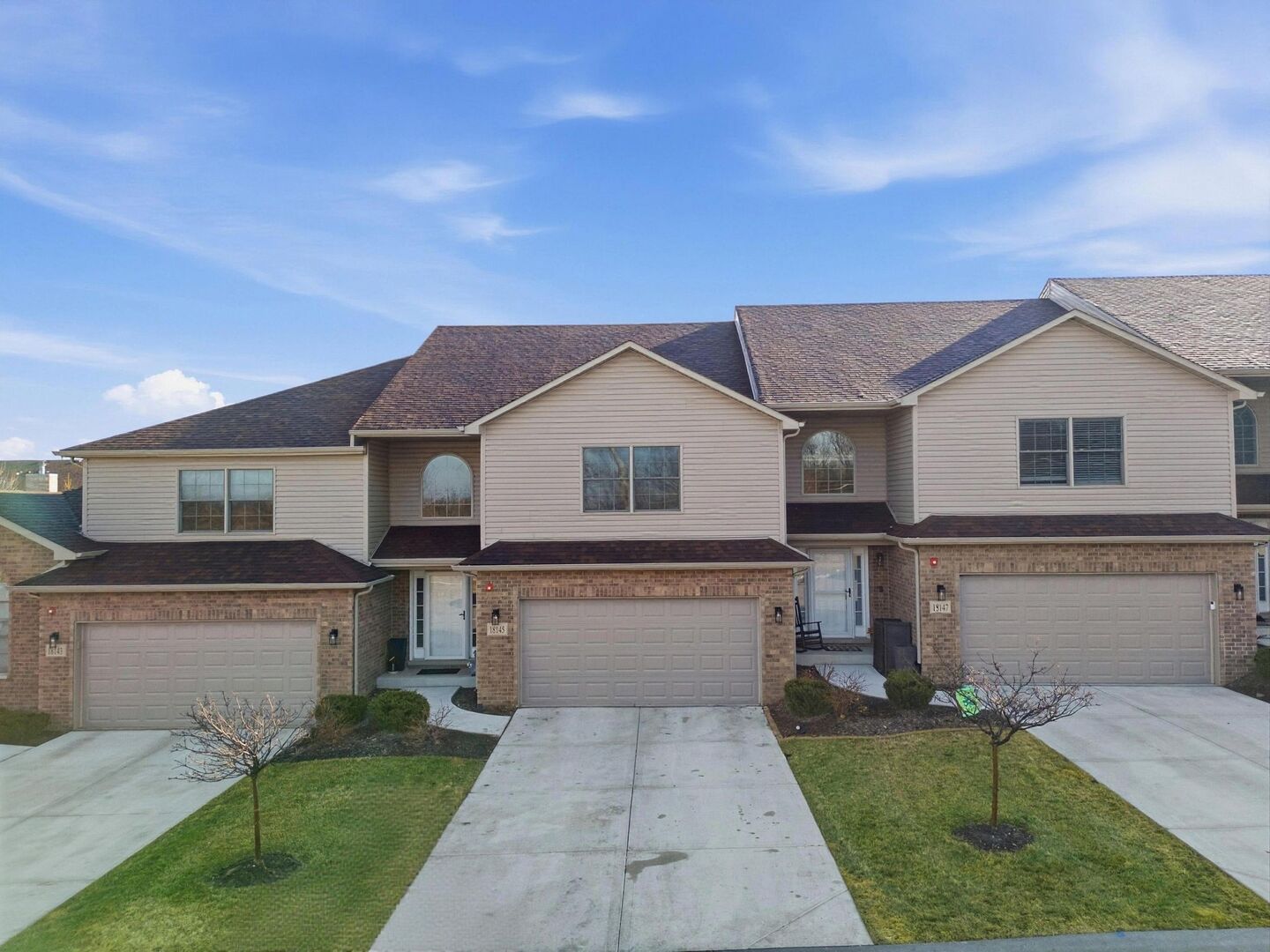 18145 94th Avenue, Tinley Park, IL 60487