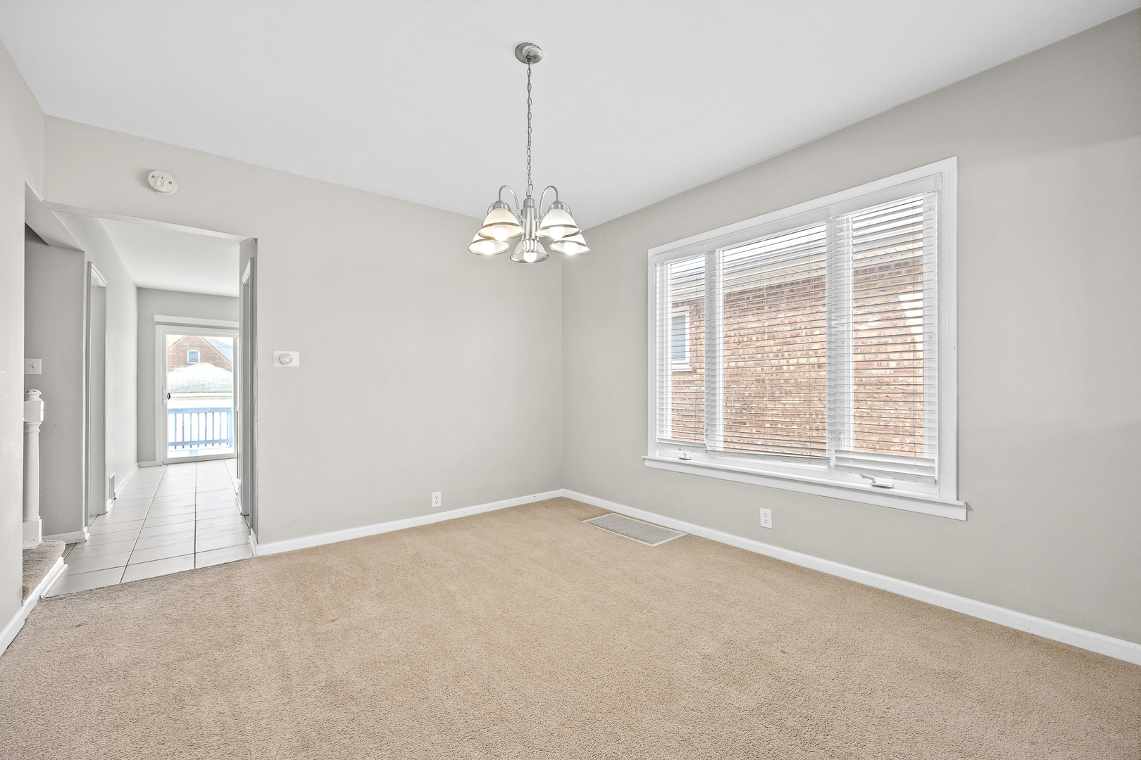 6152 S Austin Avenue, Chicago, IL 60638