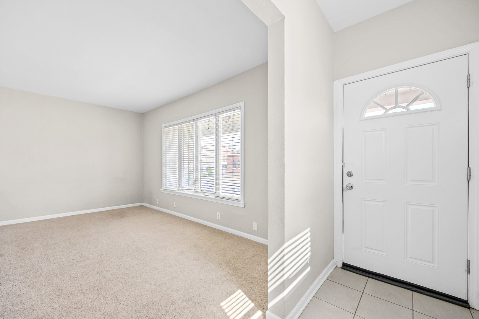 6152 S Austin Avenue, Chicago, IL 60638