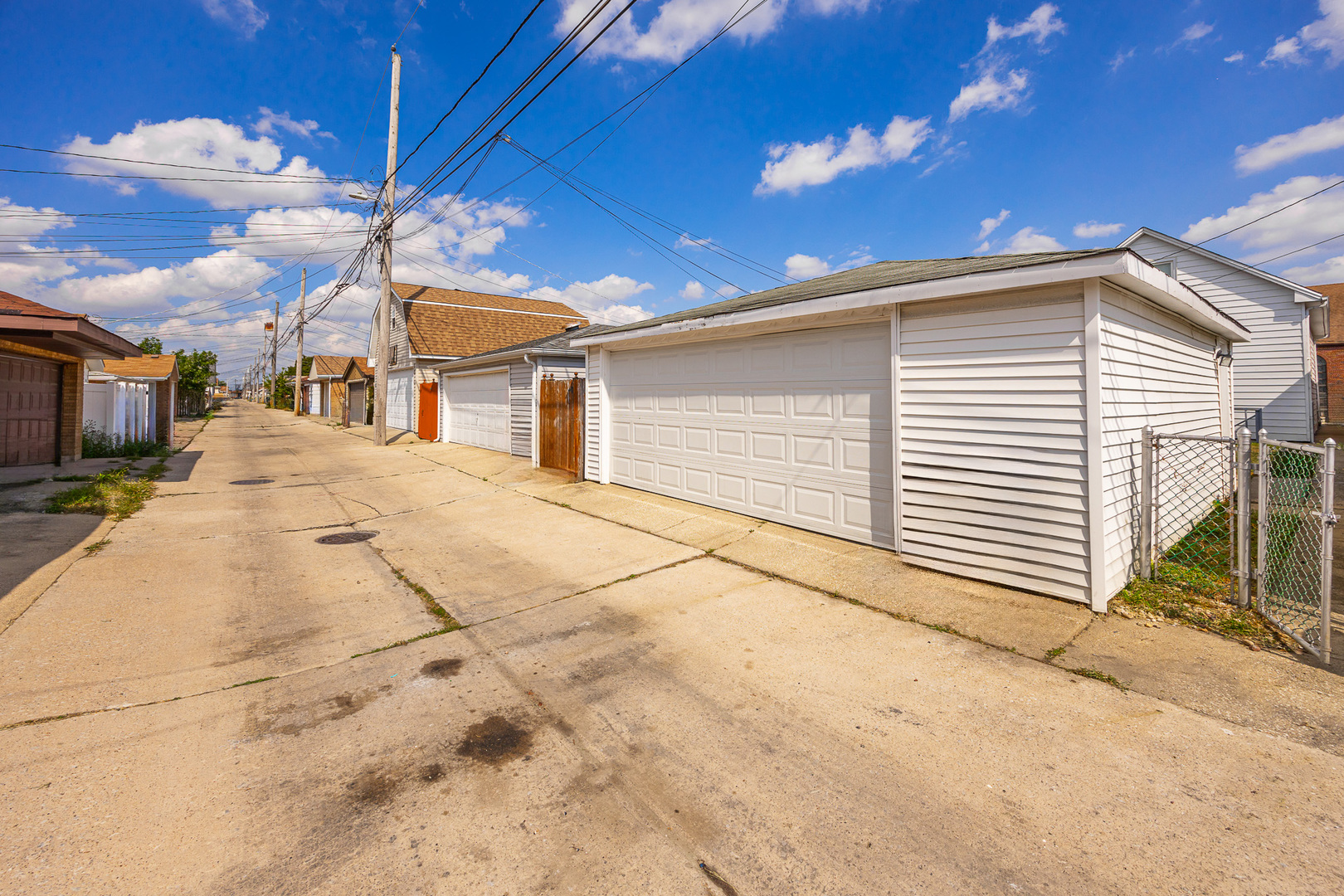 6152 S Austin Avenue, Chicago, IL 60638