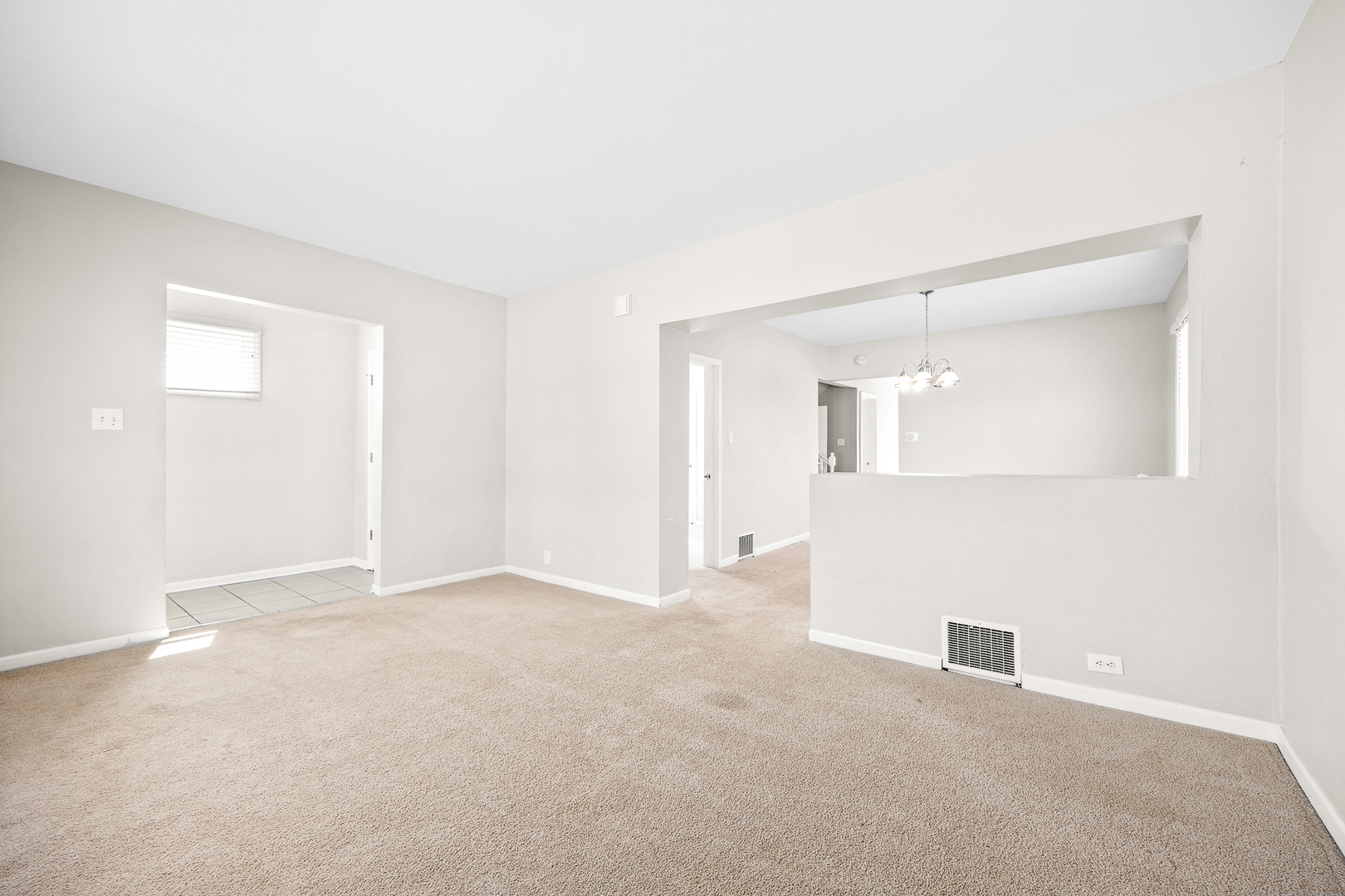 6152 S Austin Avenue, Chicago, IL 60638