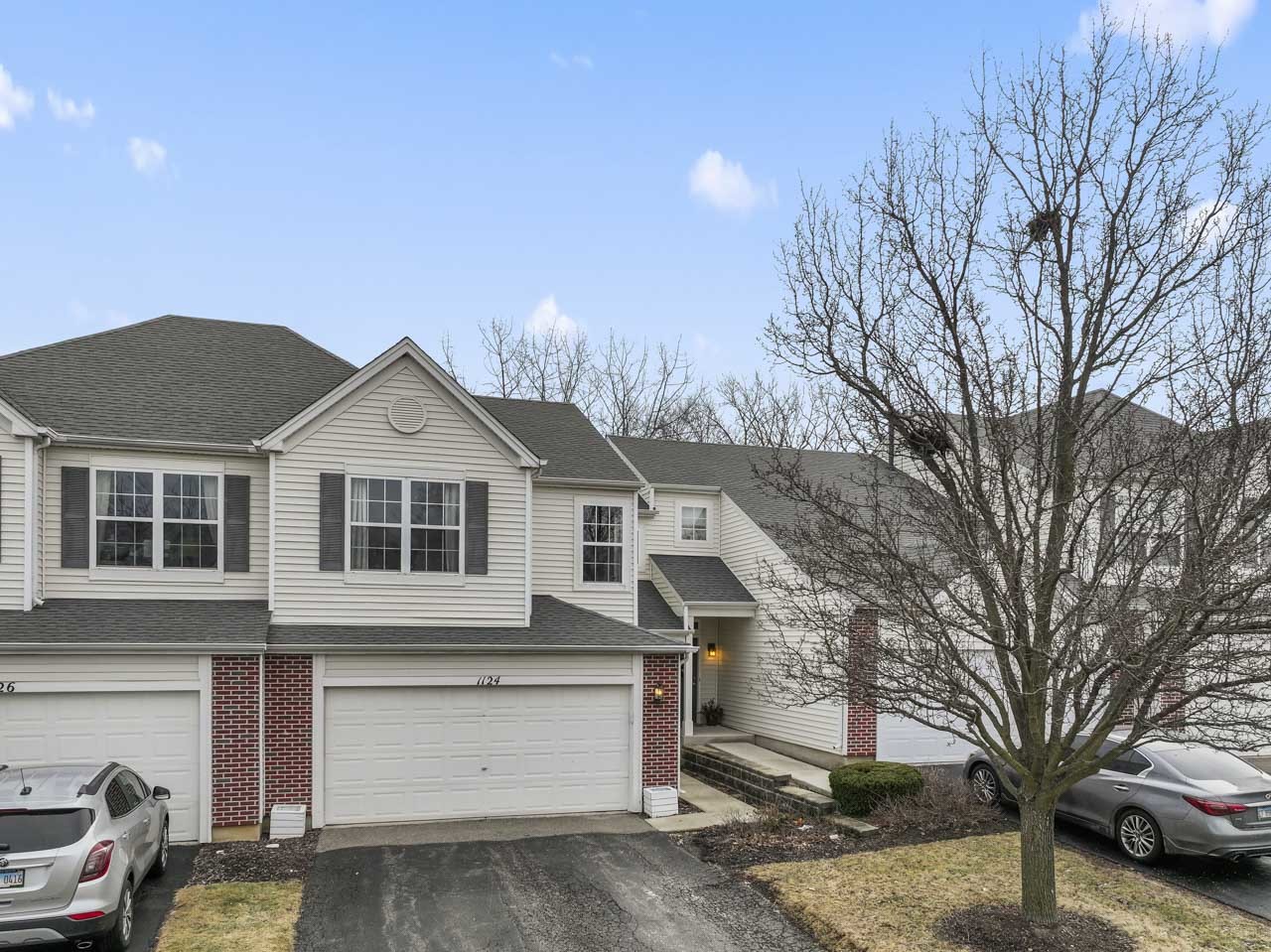 1124 Colonial Drive, Joliet, IL 60432