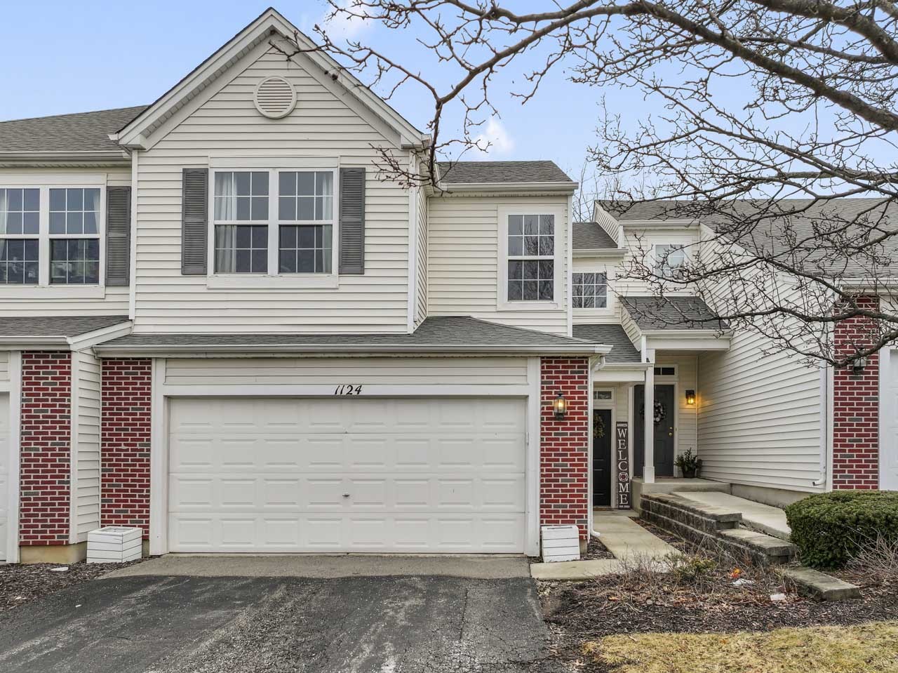 1124 Colonial Drive, Joliet, IL 60432