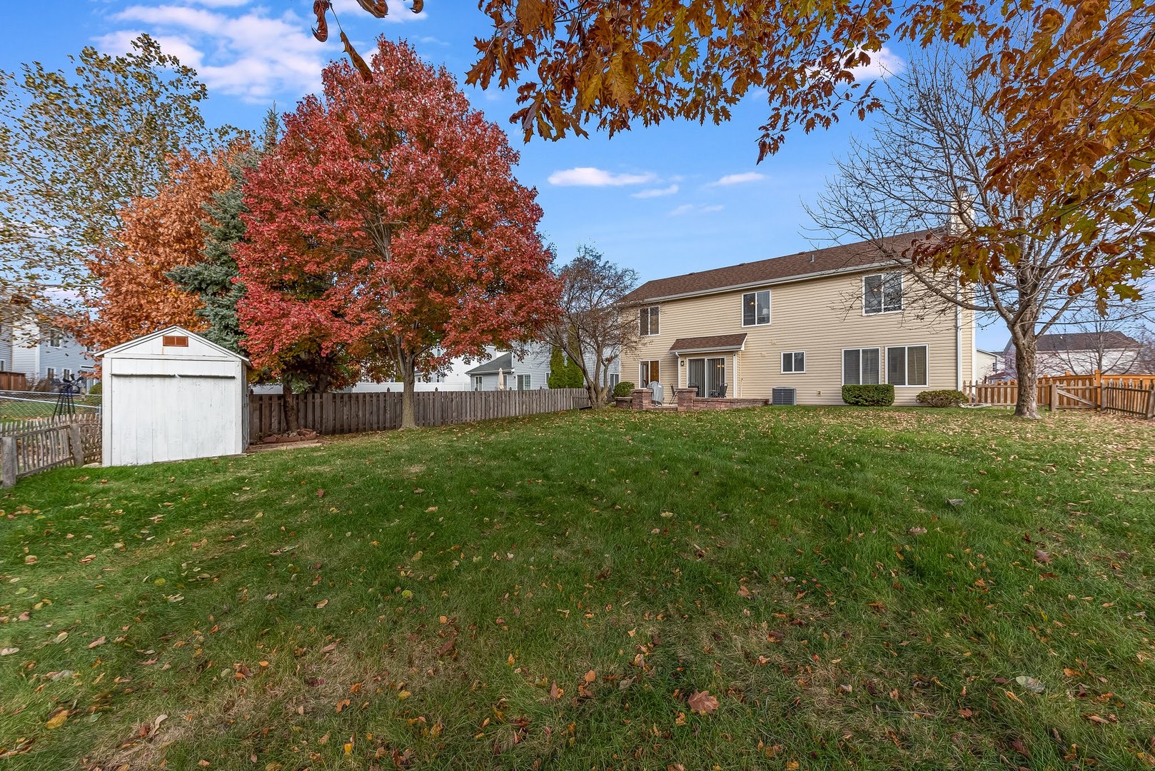2735 Skylane Drive, Naperville, IL 60564