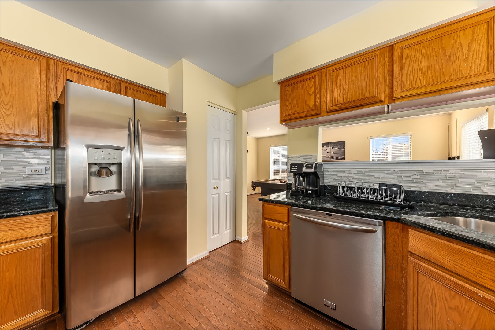 2735 Skylane Drive, Naperville, IL 60564