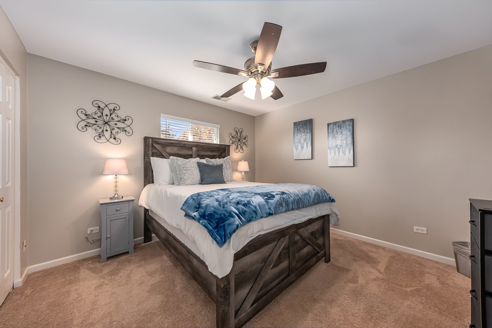 2735 Skylane Drive, Naperville, IL 60564