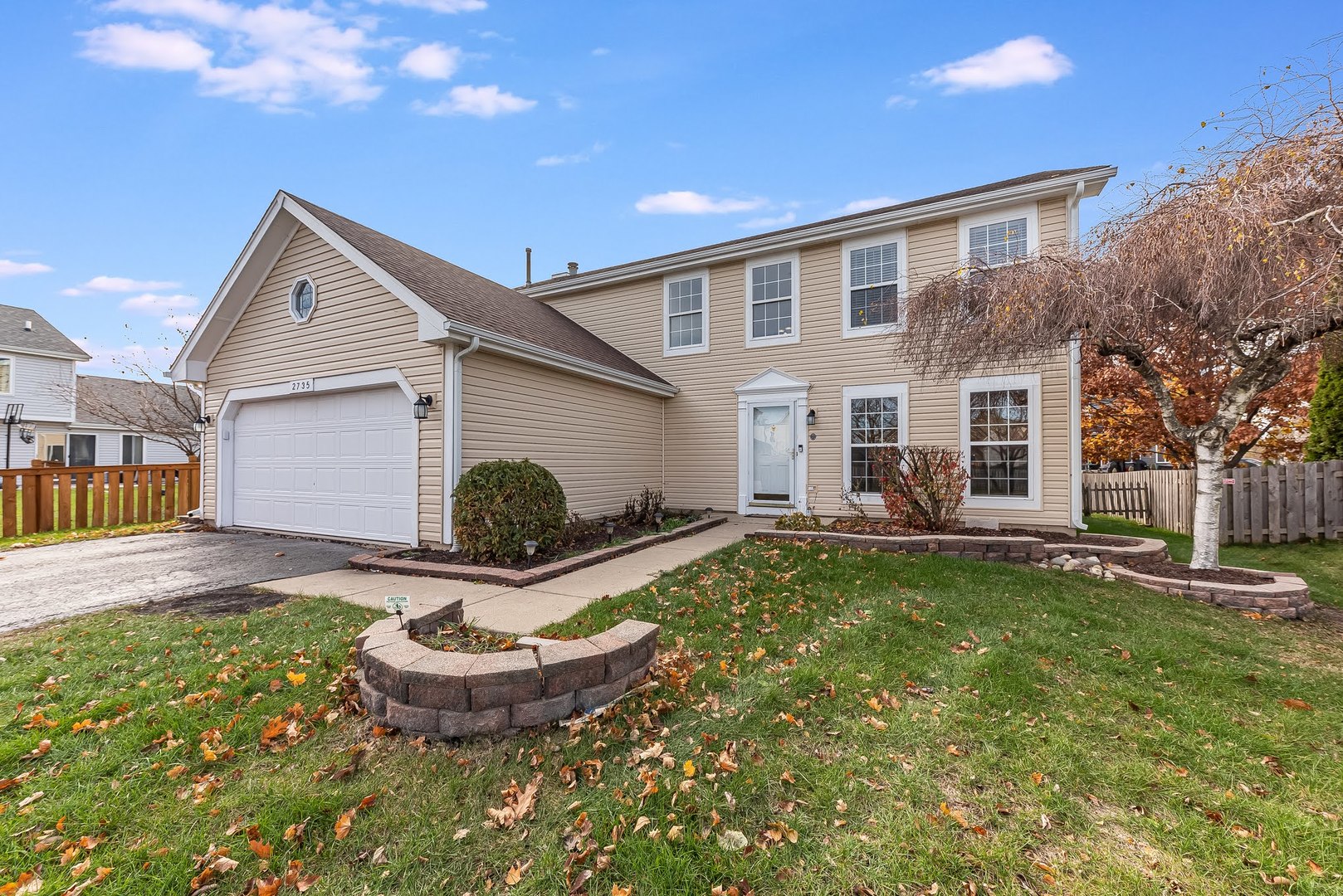 2735 Skylane Drive, Naperville, IL 60564