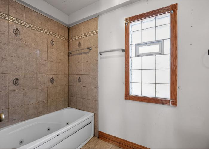 1917 S 9th Avenue, Maywood, IL 60153