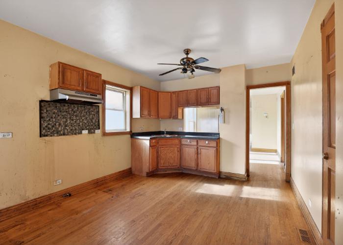 1917 S 9th Avenue, Maywood, IL 60153