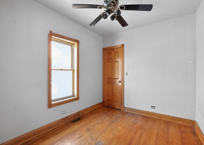 1917 S 9th Avenue, Maywood, IL 60153