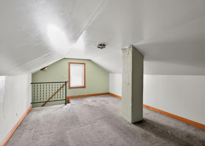 1917 S 9th Avenue, Maywood, IL 60153