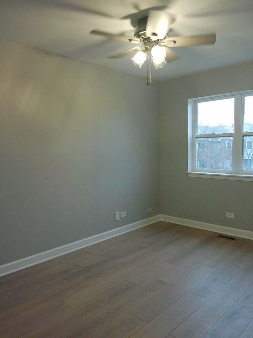 1506 E 72nd Place, Chicago, IL 60619