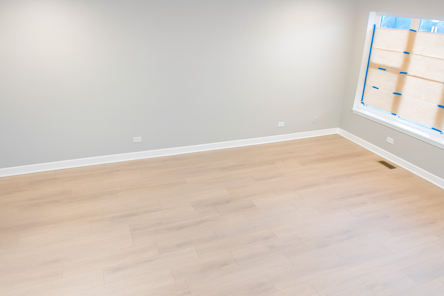 1506 E 72nd Place, Chicago, IL 60619