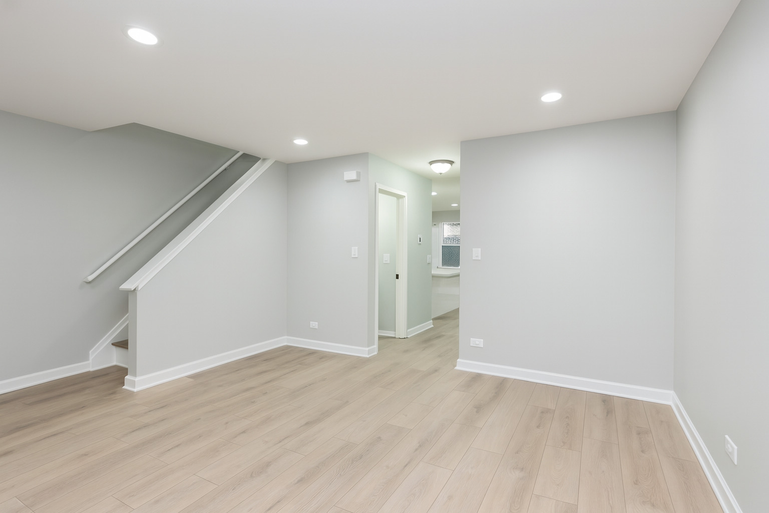 1506 E 72nd Place, Chicago, IL 60619