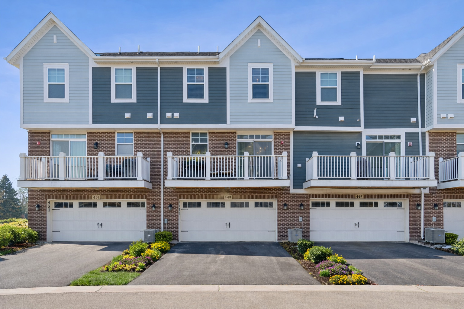 449 Ashley Avenue, La Grange, IL 60525