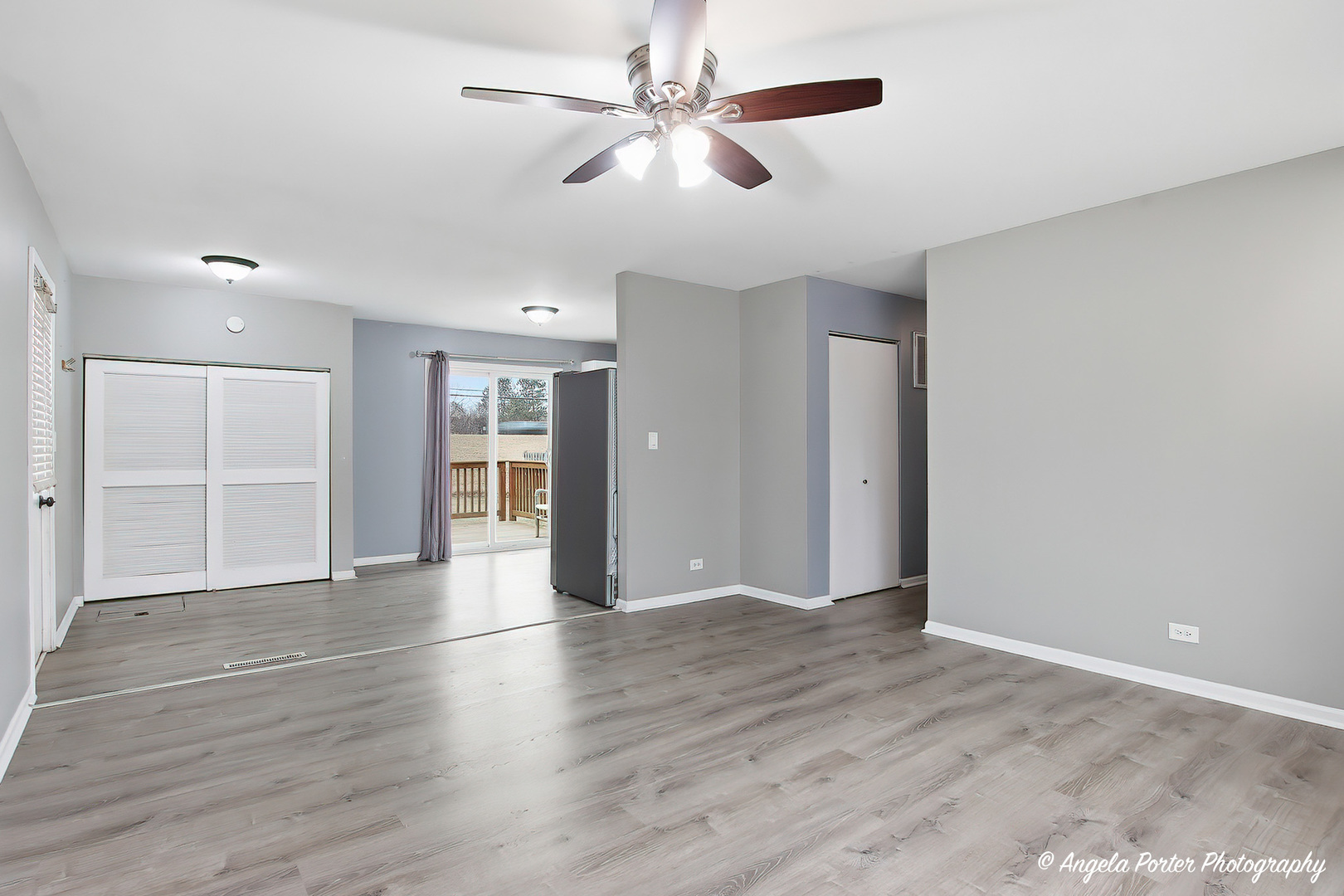 610 Larkdale Row, Wauconda, IL 60084