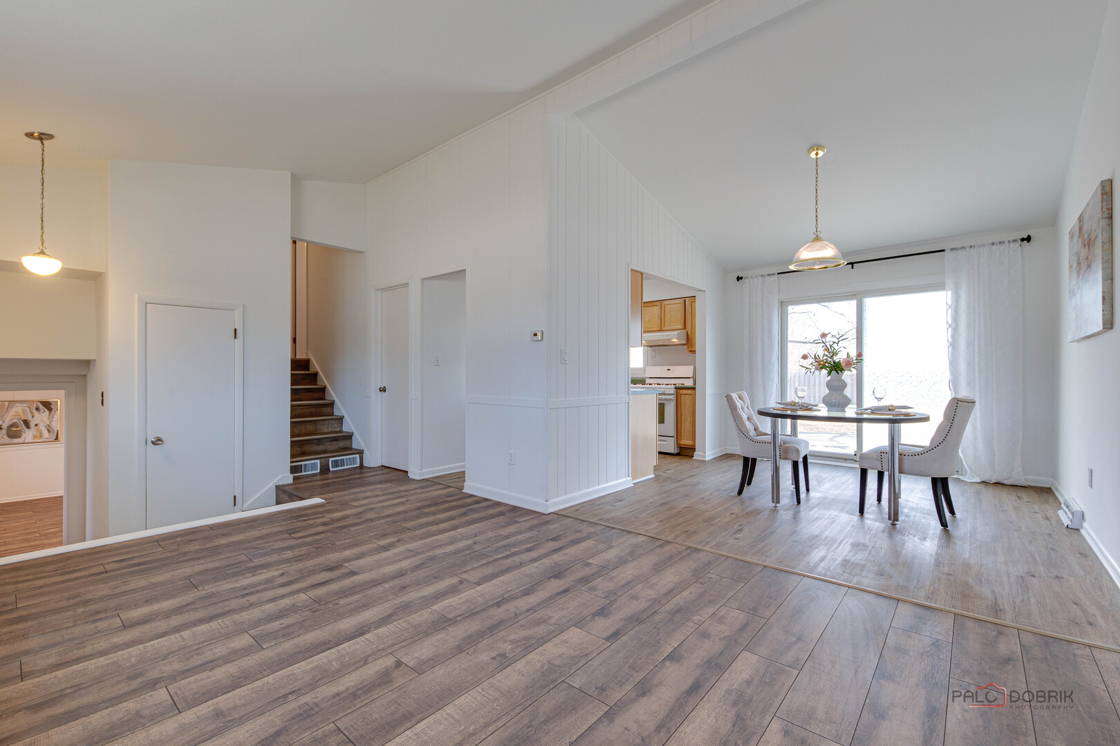 73 S Beck Road, Lindenhurst, IL 60046