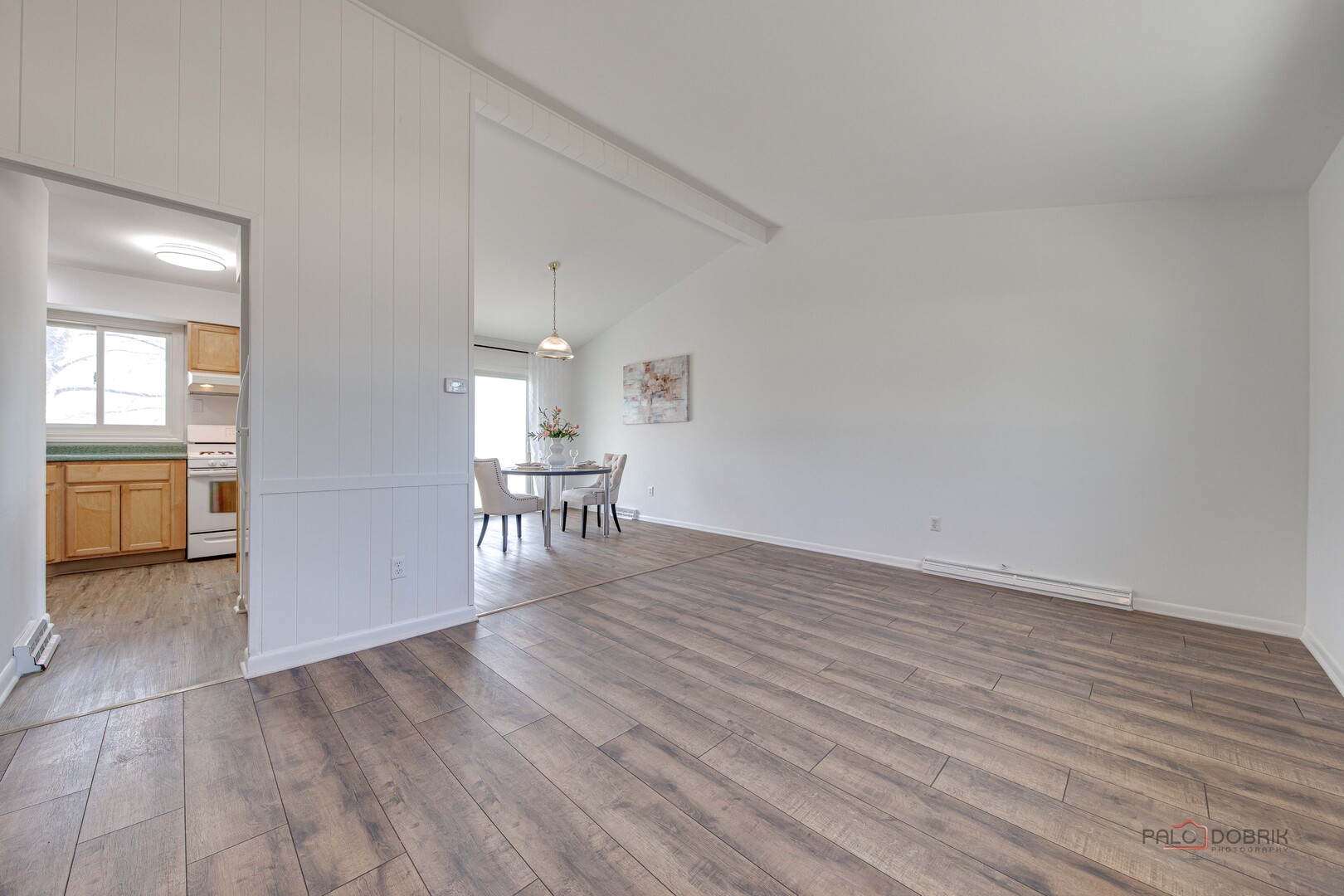 73 S Beck Road, Lindenhurst, IL 60046