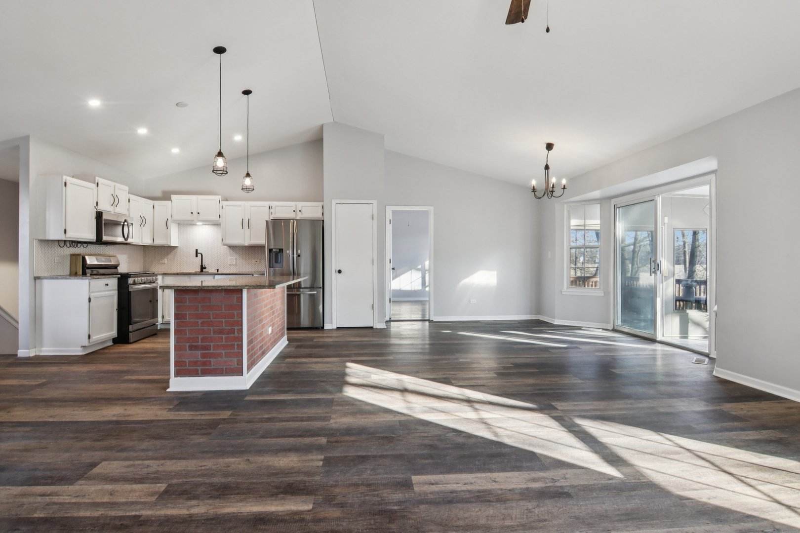 4213 Hale Lane, Island Lake, IL 60042