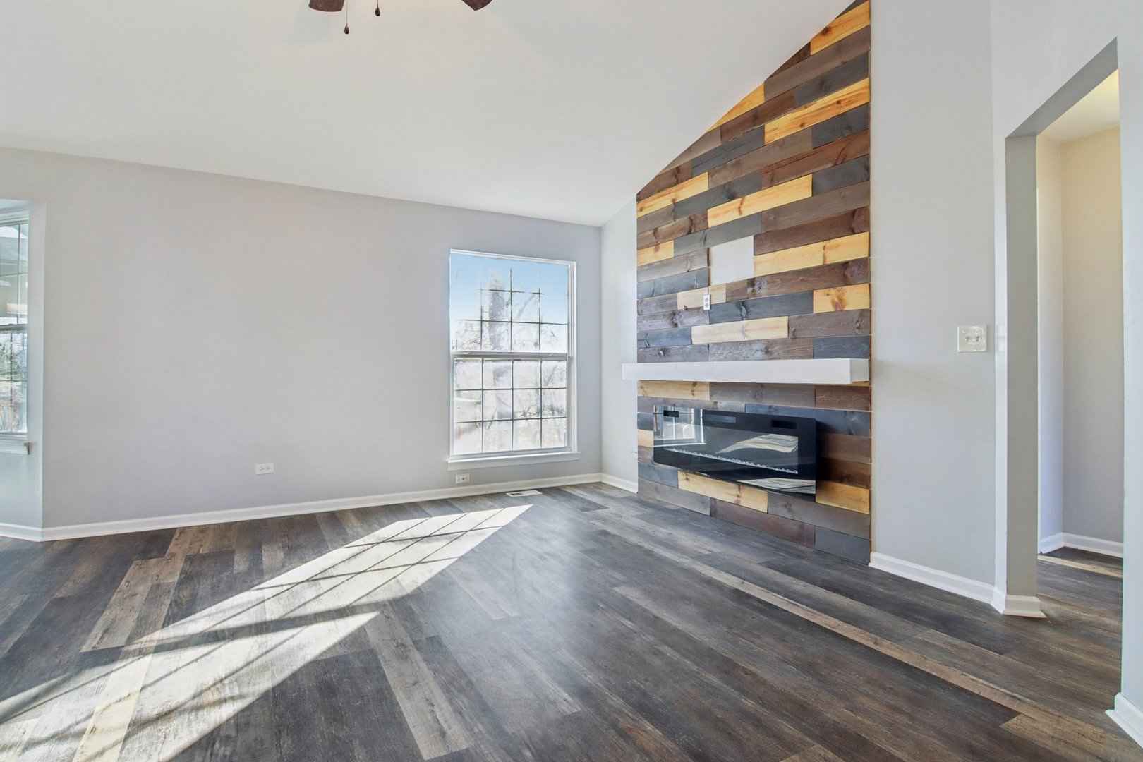 4213 Hale Lane, Island Lake, IL 60042