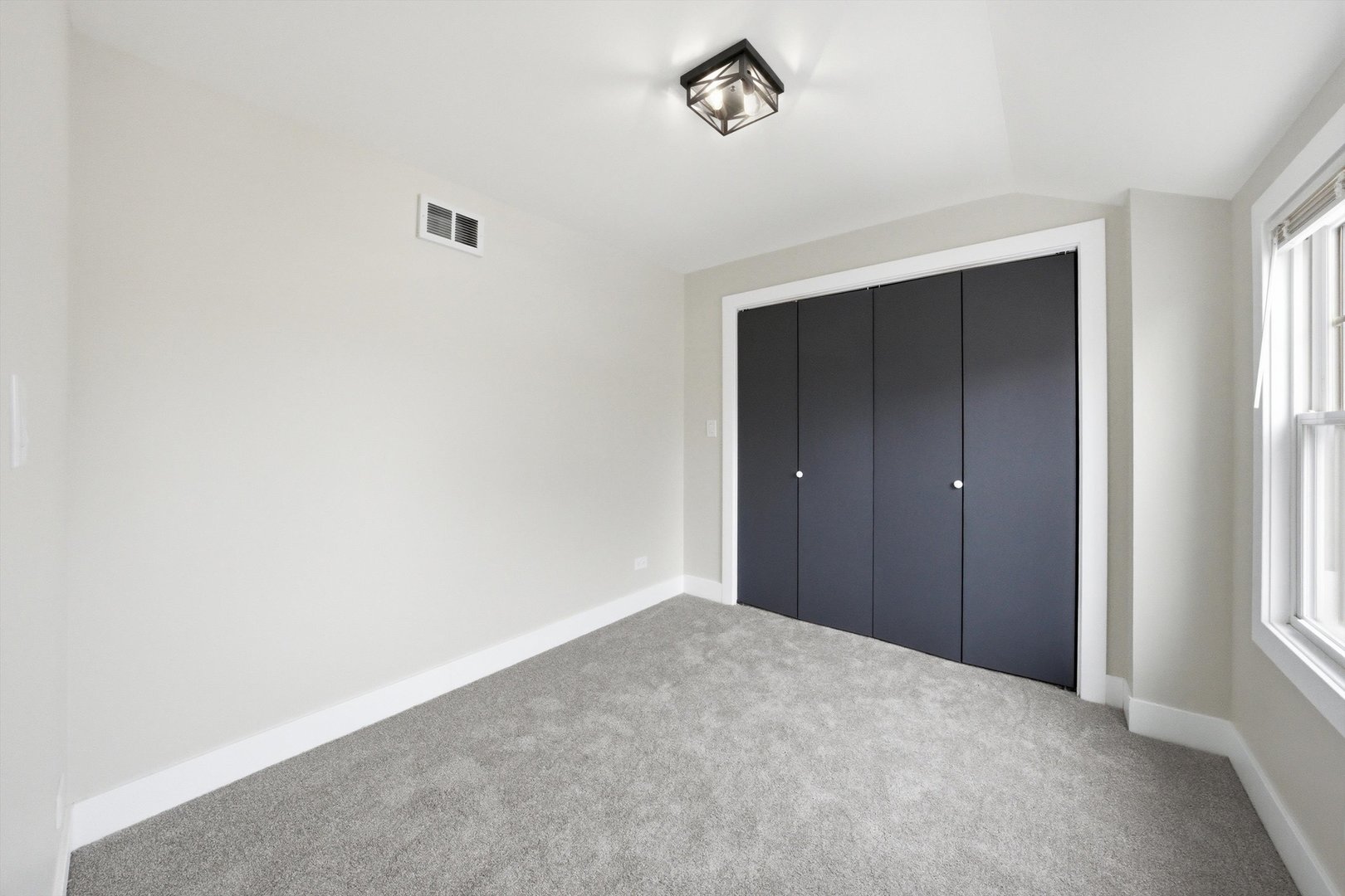 3356 W 84th Street, Chicago, IL 60652