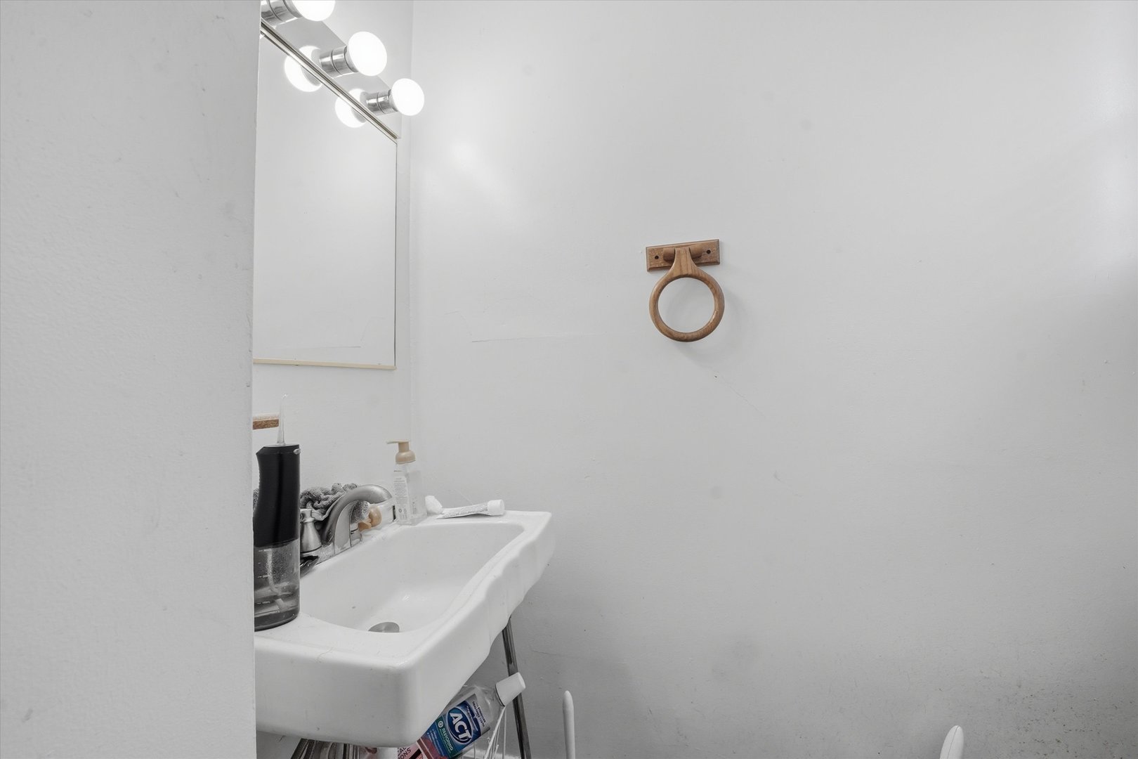 1307 W 173rd Street, Hazel Crest, IL 60429