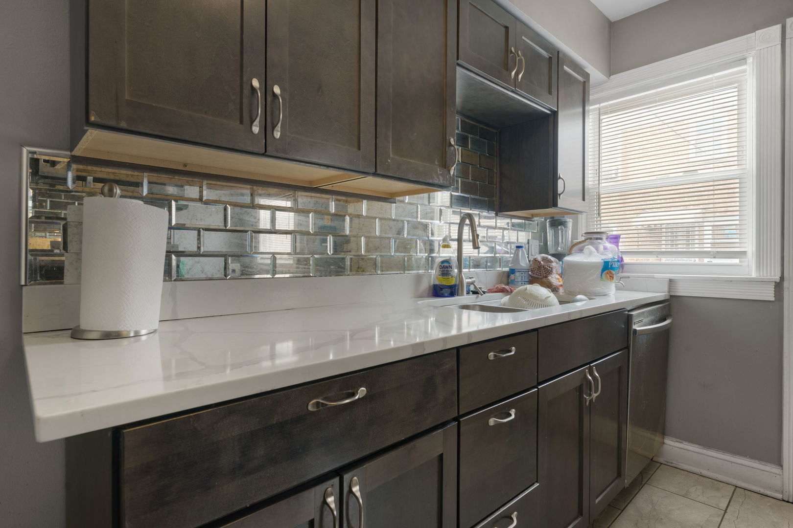 1028 BELLWOOD Avenue #E, Bellwood, IL 60104